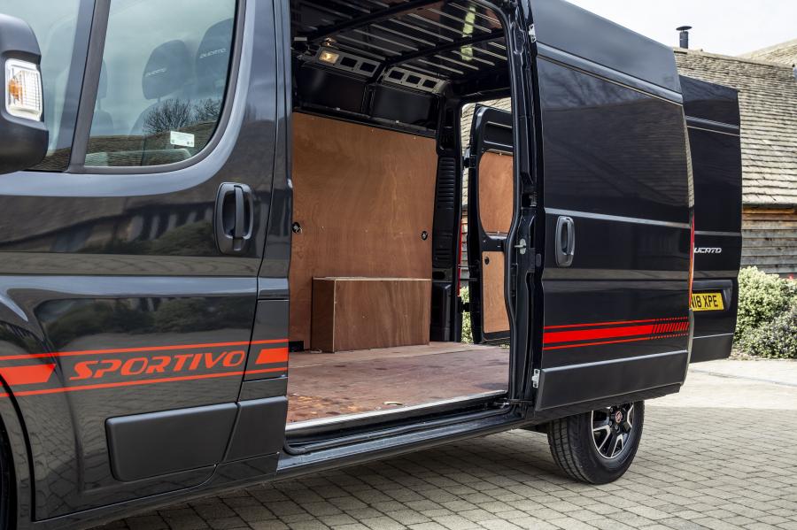  Fiat Ducato Van L2H2 Sportivo (290) 2018 года  (UK) (фото 4 из 8)